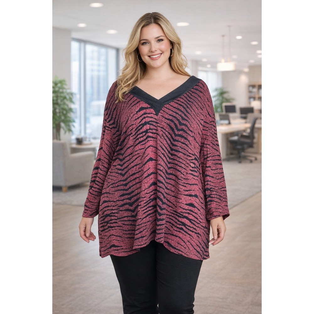 Laura Ashley Tunic Top Women Plus Size 3X Animal Print Stretch Flowy Knit V Neck